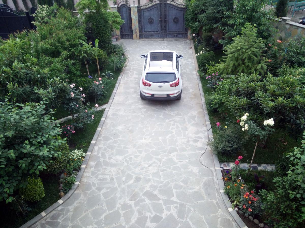 Hotel Mimino Tbilisi Exterior foto